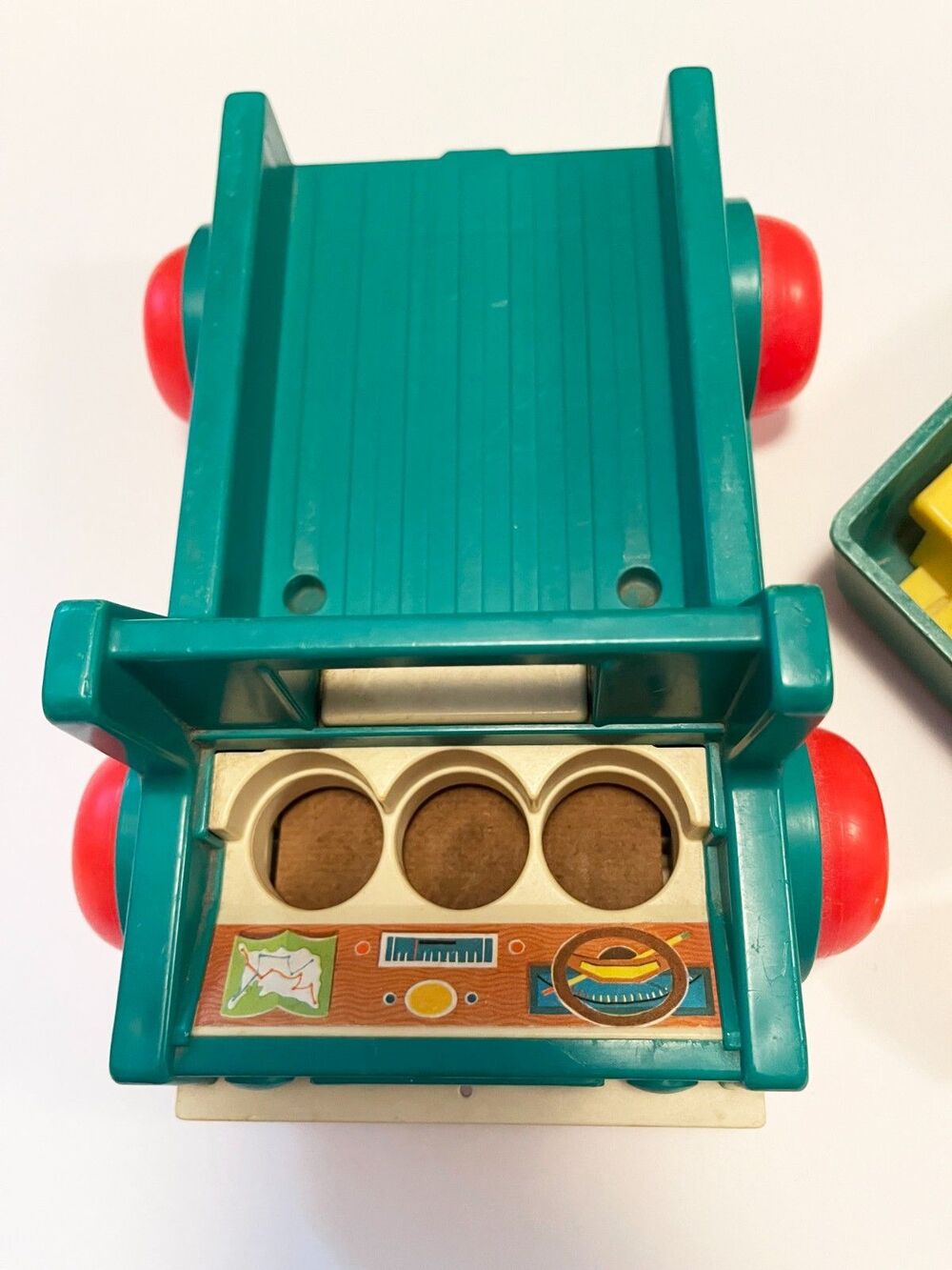 Vintage 1972 Fisher Price Little People Camper Boat Family Accessories Lot - Picture 2 of 16